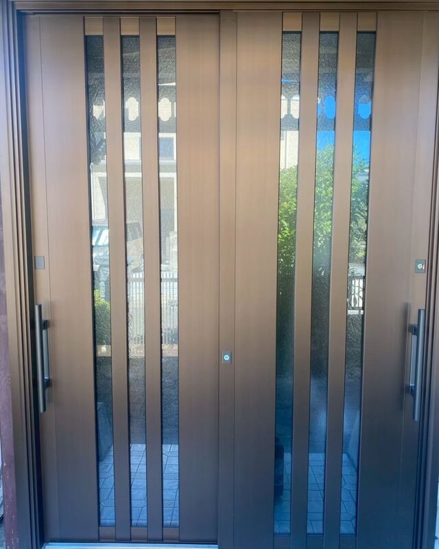 玄関ドア改修工事